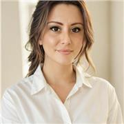 Docente di filosofia e storia con doppia
laurea in Scienze dell’Educazione e Scienze
Pedagogiche